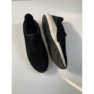 Vince Marlon Suede Sneaker 8.5 (38.5) Black Suede SlipOn Moc Luxecore Minimalist